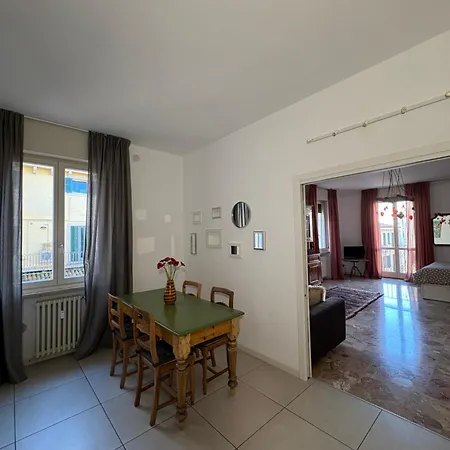 Maison d'hôtes Catullo 12 - Le Arche