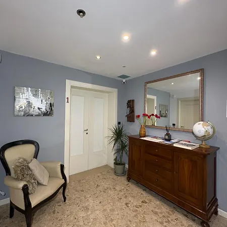 Catullo 12 - Le Arche Guest house