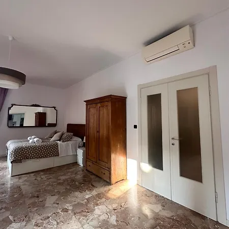 Catullo 12 Guest house *